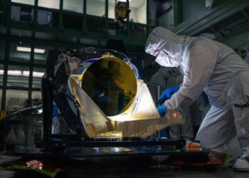 NASA prezintă prototipul LISA, o rețea de sateliți pentru studierea undelor gravitaționale din spațiu