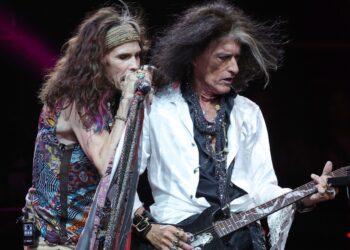 Disney anunță înlocuirea lui Aerosmith pe legendarul Rock 'N' Rollercoaster