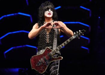Paul Stanley spune că spectacolul cu avatar al lui KISS va fi „Cirque Du Soleil întâlnește „Star Wars” și un concert KISS”.