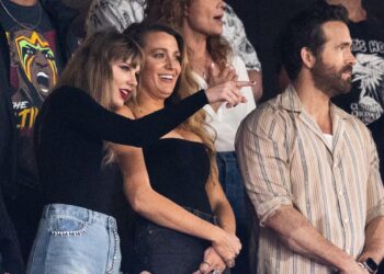 Ryan Reynolds își dorește ca Taylor Swift să poată „experimenta” „Eras Tour” din mulțime