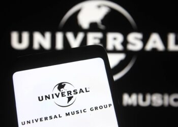 Universal Music Group dă în judecată Believe și TuneCore pentru 500 de milioane de dolari pentru partajarea de melodii accelerate pentru a sustrage drepturile de autor