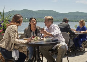 Filme pline de mister și eroine memorabile