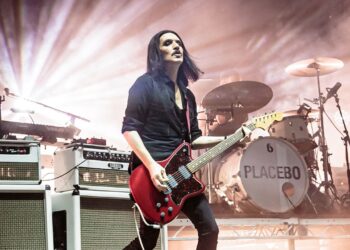 Brian Molko de la Placebo acuzat de defăimare că l -a numit pe prim -ministrul italian „fascist, rasist”