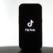 Telefoane cu TikTok preinstalat, listate la prețuri exorbitante pe eBay și Facebook Marketplace