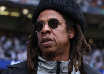 Jay-Z îl dă în judecată pe o femeie care l-a acuzat de viol