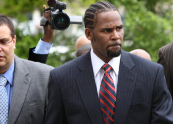 R Kelly spune că a scris 25 de albume și a continuat muzică în timp ce era în închisoare