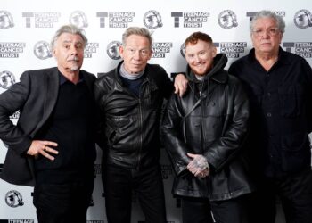 Sex Pistols și Frank Carter anunță 2025 Turul din America de Nord