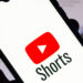 YouTube Shorts schimbă modul de contorizare al vizualizărilor pentru a se alinia cu TikTok și Instagram