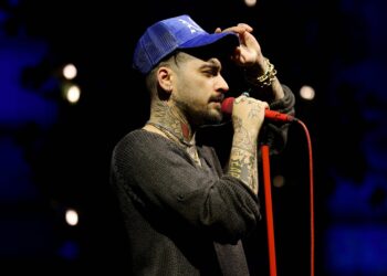 Zayn Malik anulează spectacolul Mexic după ce a venit cu „intoxicații alimentare severe”