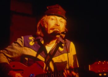 Pionierul popular al străinului Michael Hurley a murit, în vârstă de 83 de ani