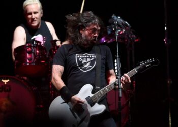 Foo Fighters îl concediază pe Josh Freese, bateristul este „șocat și dezamăgit”
