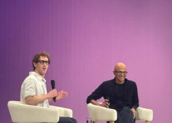 Satya Nadella: până la 30% din codul Microsoft este scris de AI