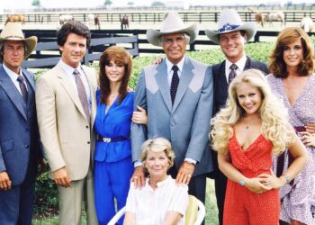 „Dallas” revine la Acasă TV – Serialul fenomen al anilor ’80, din nou pe micile ecrane