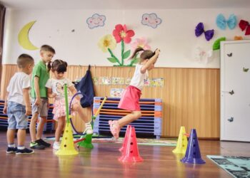 Fundația World Vision și OMV Petrom readuc jocurile copilăriei în viața de zi cu zi