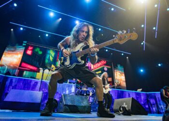 Managerul Iron Maiden își dorește fanii care au filmat spectacolul împotriva lui Band „Nimic decât un braț dureros”