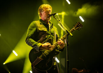 Queens of the Stone Age Return Favorite Favorite pentru SetList pentru prima dată în ani la prima emisiune din 2025