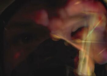 Radiohead și Thom Yorke de la Smile împărtășește un nou videoclip pentru „Apelarea”: Urmăriți