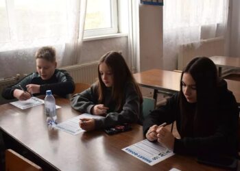 Elevii din mediul rural sprijiniți de World Vision România depășesc media națională la Evaluarea Națională 2025