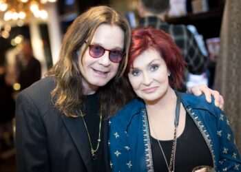 Sharon Osbourne le mulțumește fanilor pentru „o altă lume de dragoste” după moartea lui Ozzy