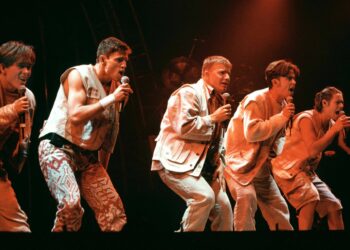 Netflix împărtășește trailerul pentru noua serie documentară „Take That” – care surprinde „începutul sfârșitului” în anii ’90