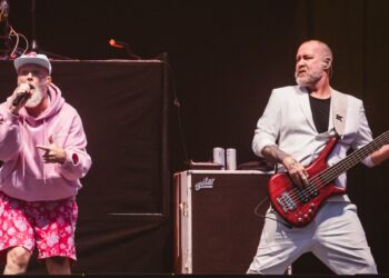 Basistul defunctului Limp Bizkit, Sam Rivers, a omis și el din segmentul televizat „In Memoriam” al premiilor Grammy