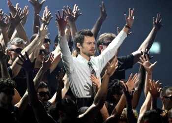 Harry Styles oferă prima interpretare a filmului „Aperture” la BRIT Awards