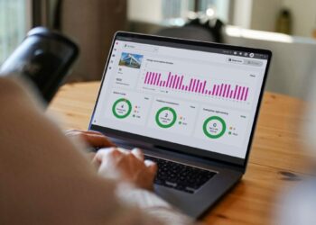 Signify a lansat la Frankfurt patru noi soluții Interact pentru clădiri și orașe inteligente